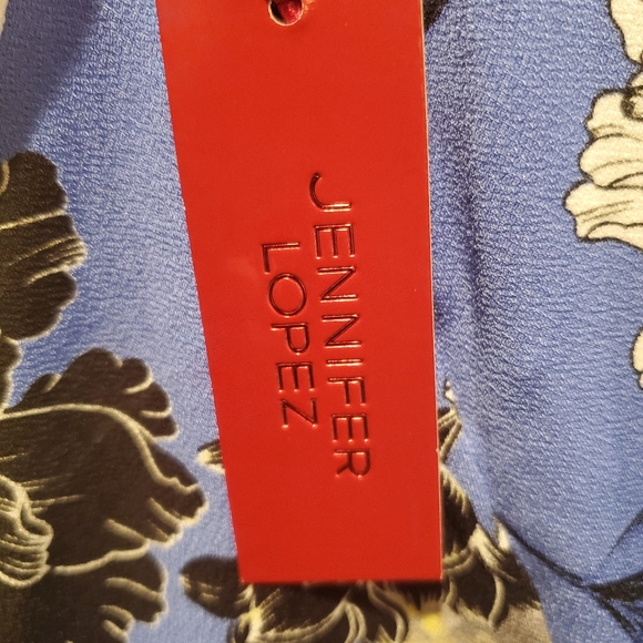 Off shoulder top - Picture 3 of 4